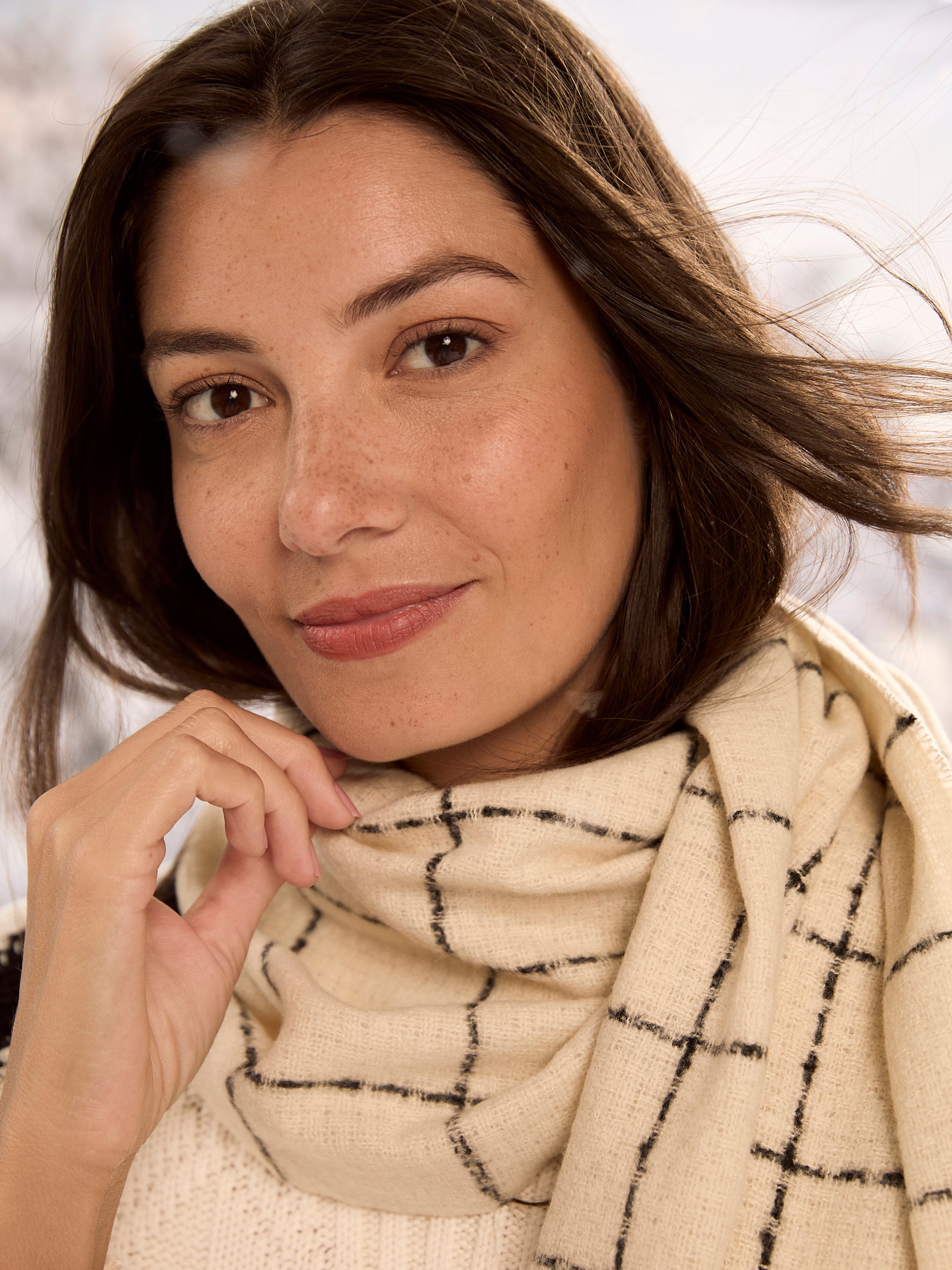 Product photo showing item details and features