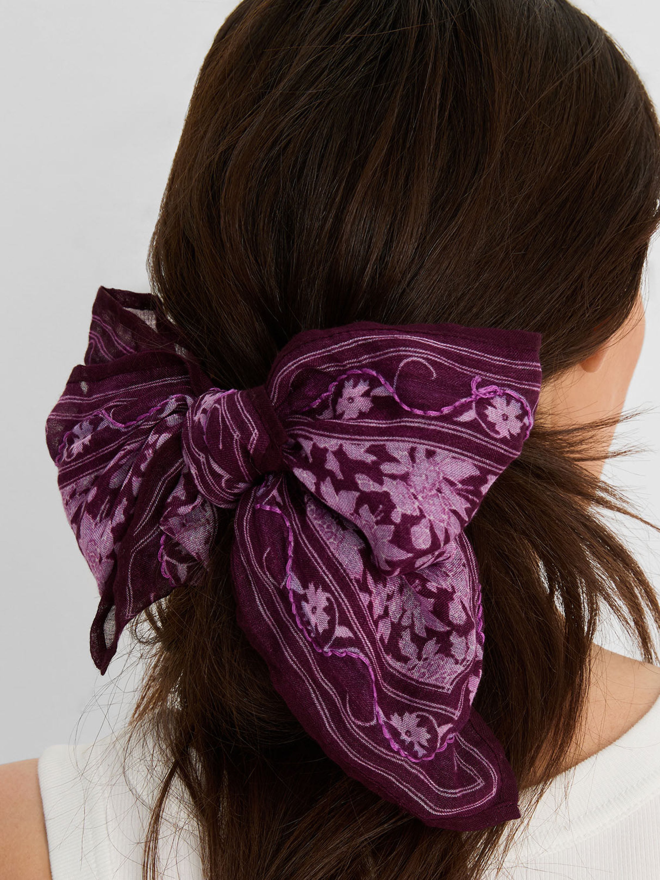 Chan Luu Chan Luu Floral Lattice Print Bandana product