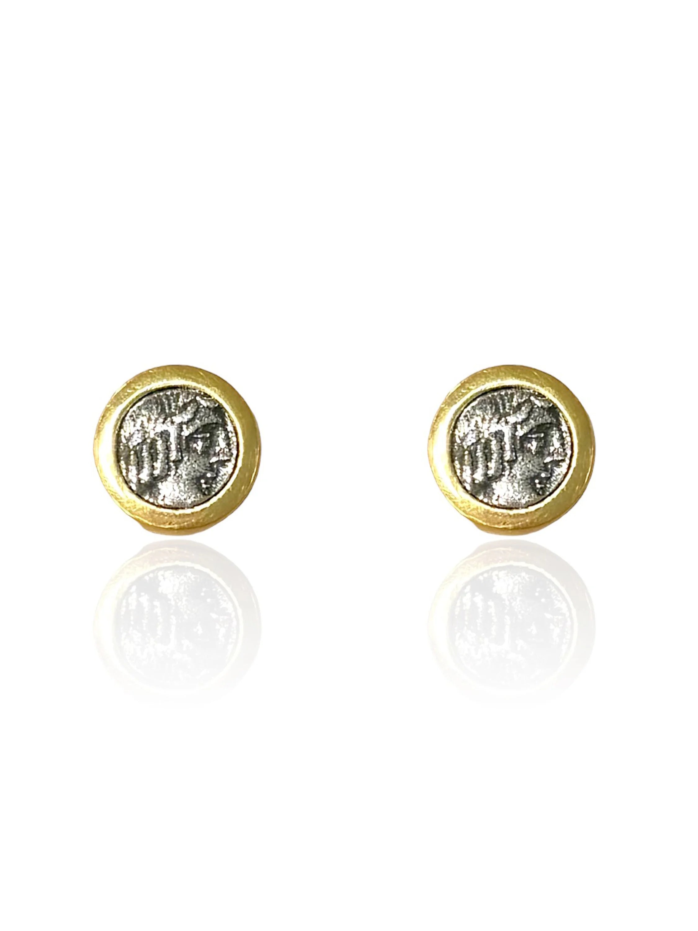 Tat2 Designs Gold Floral Coin Stud Earrings in Gol
