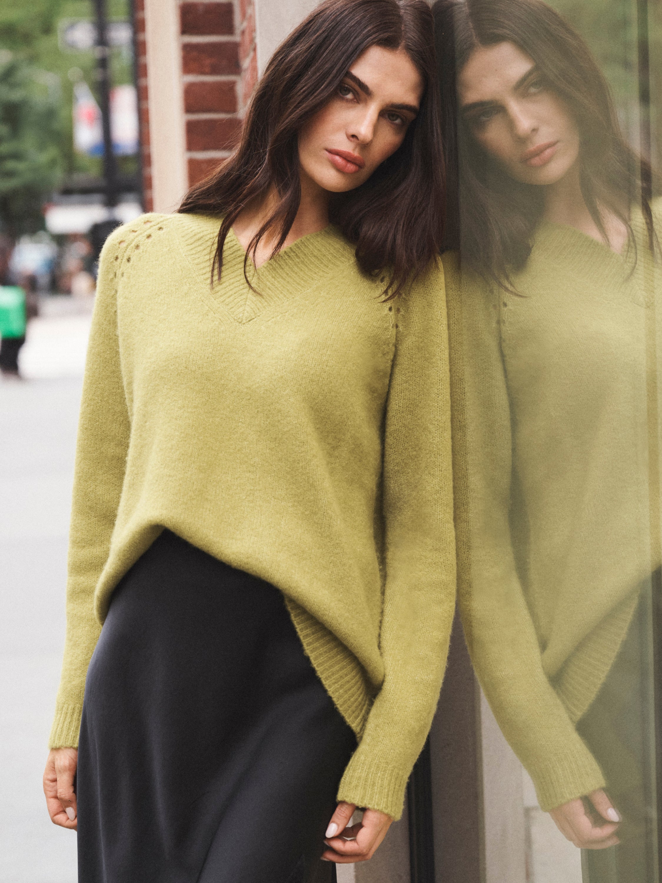 Gold Label Gold Label Cashmere Blend V-Neck Sweater product