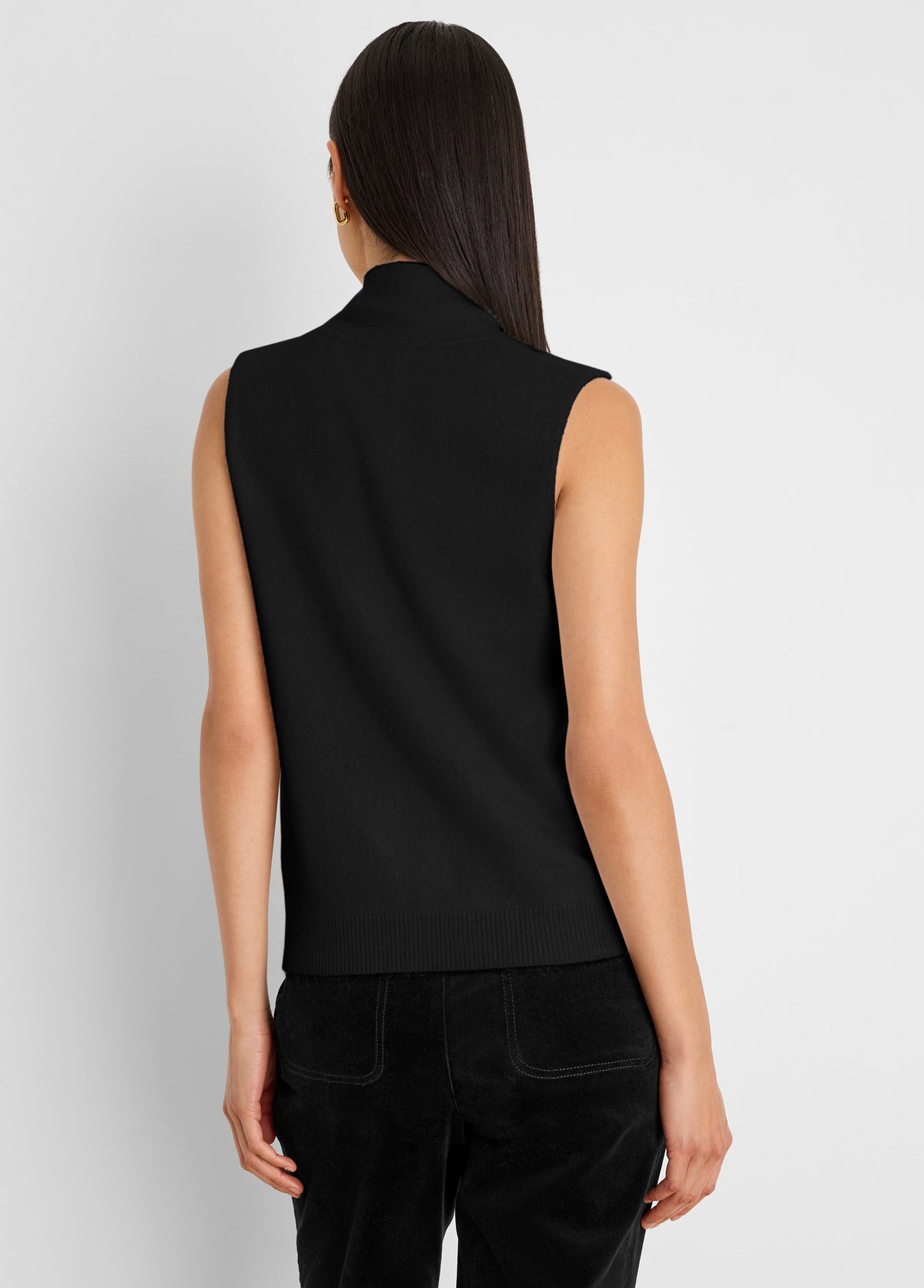 Product photo showing item details and features