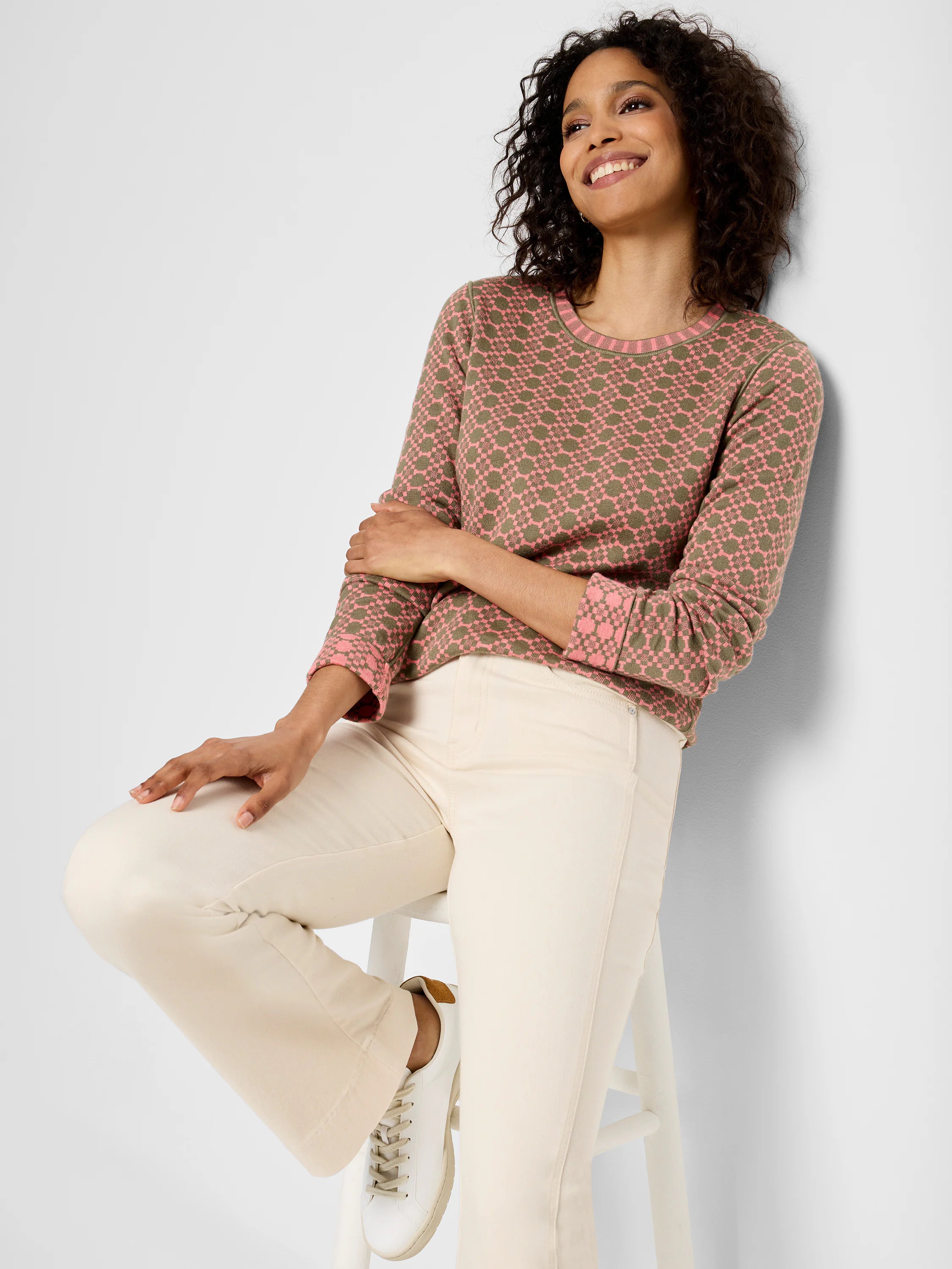 Geo Reversible Sweater Tee in Pkm