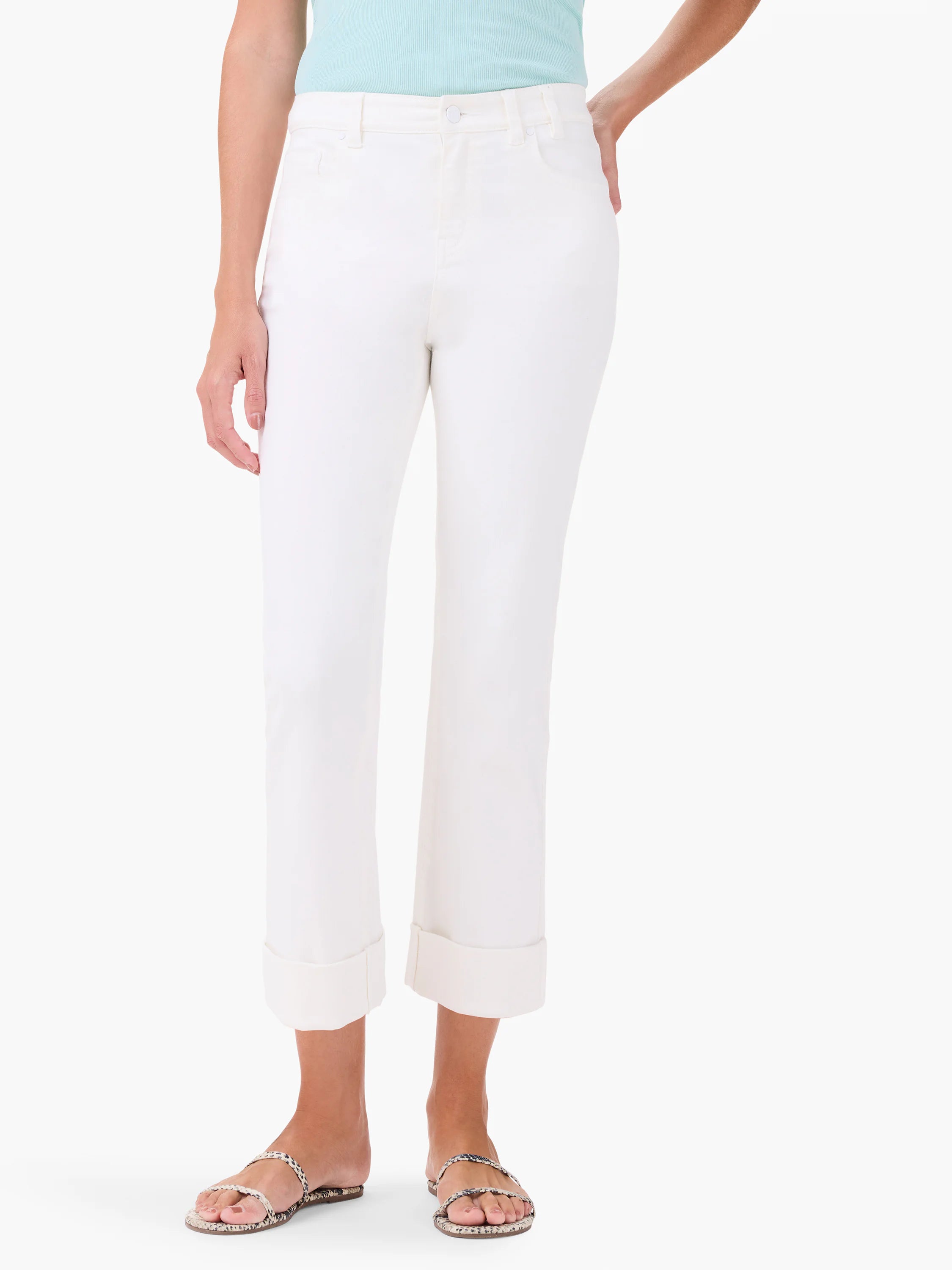 24" Mid Rise Straight Roll Cuff Jeans in Pwh