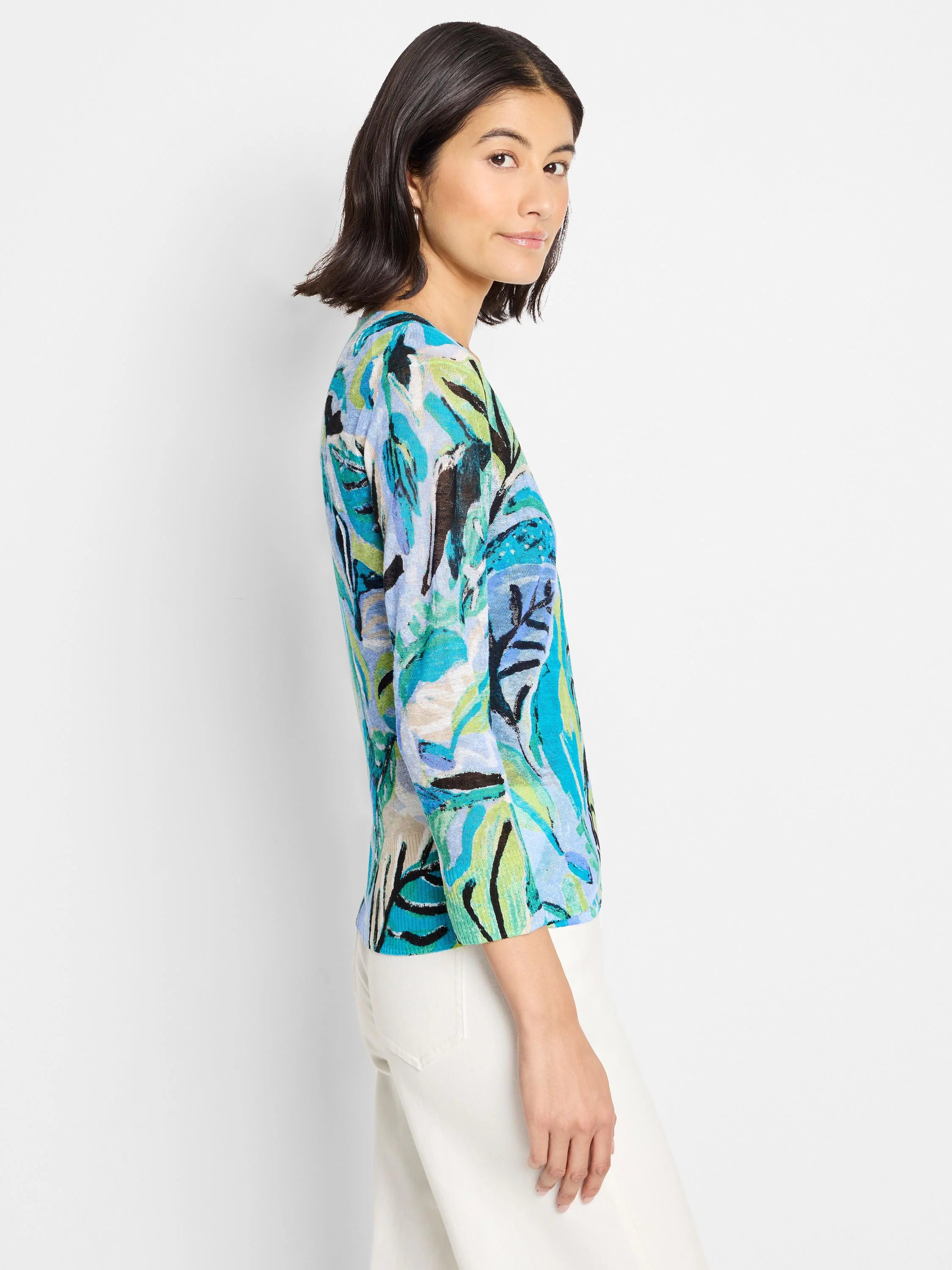 Abstract blue, green, & cream print 3/4 sleeve cardigan.