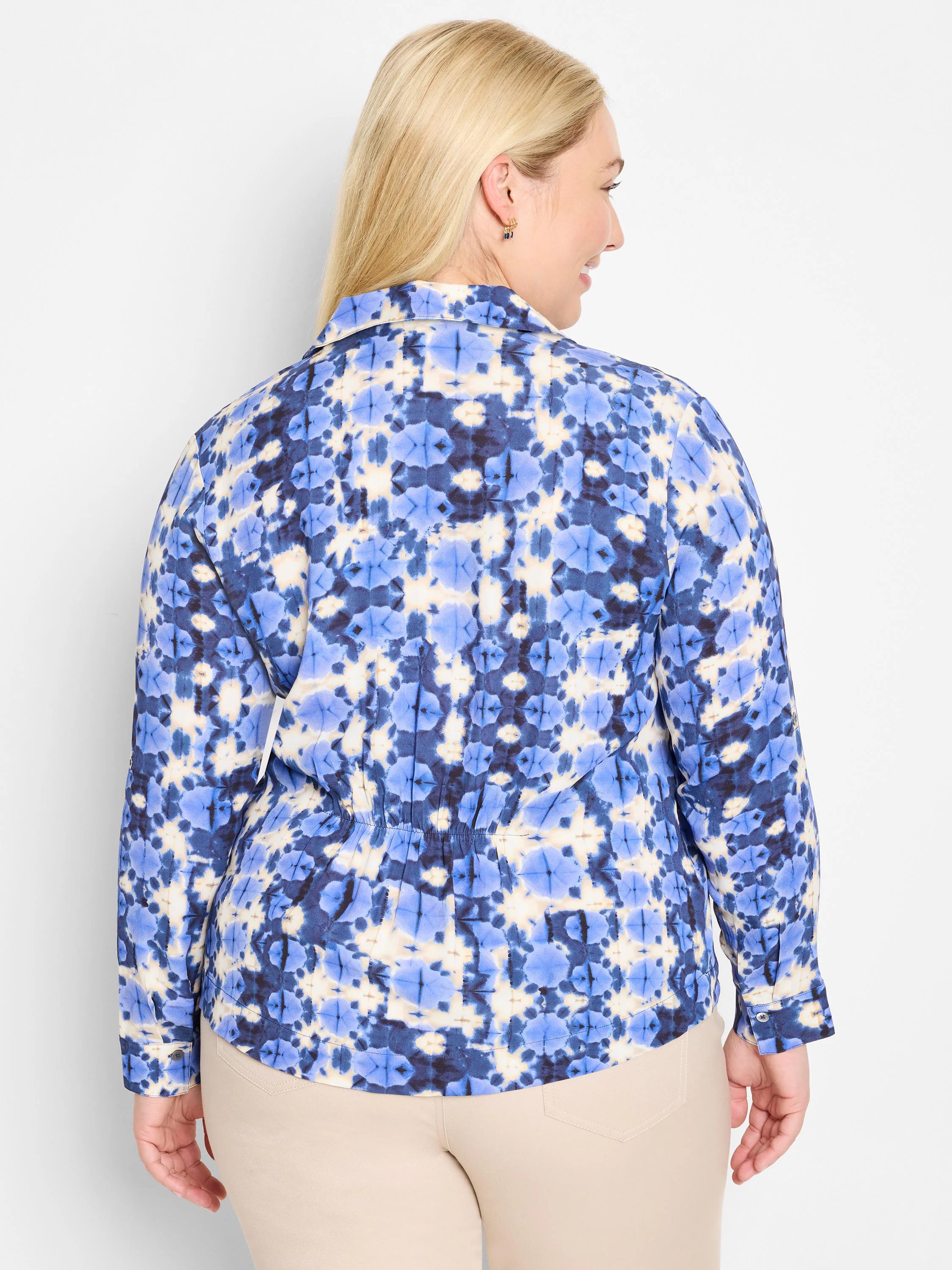 Blue and off-white shibori-patterned long-sleeve collared shirt. Back view.