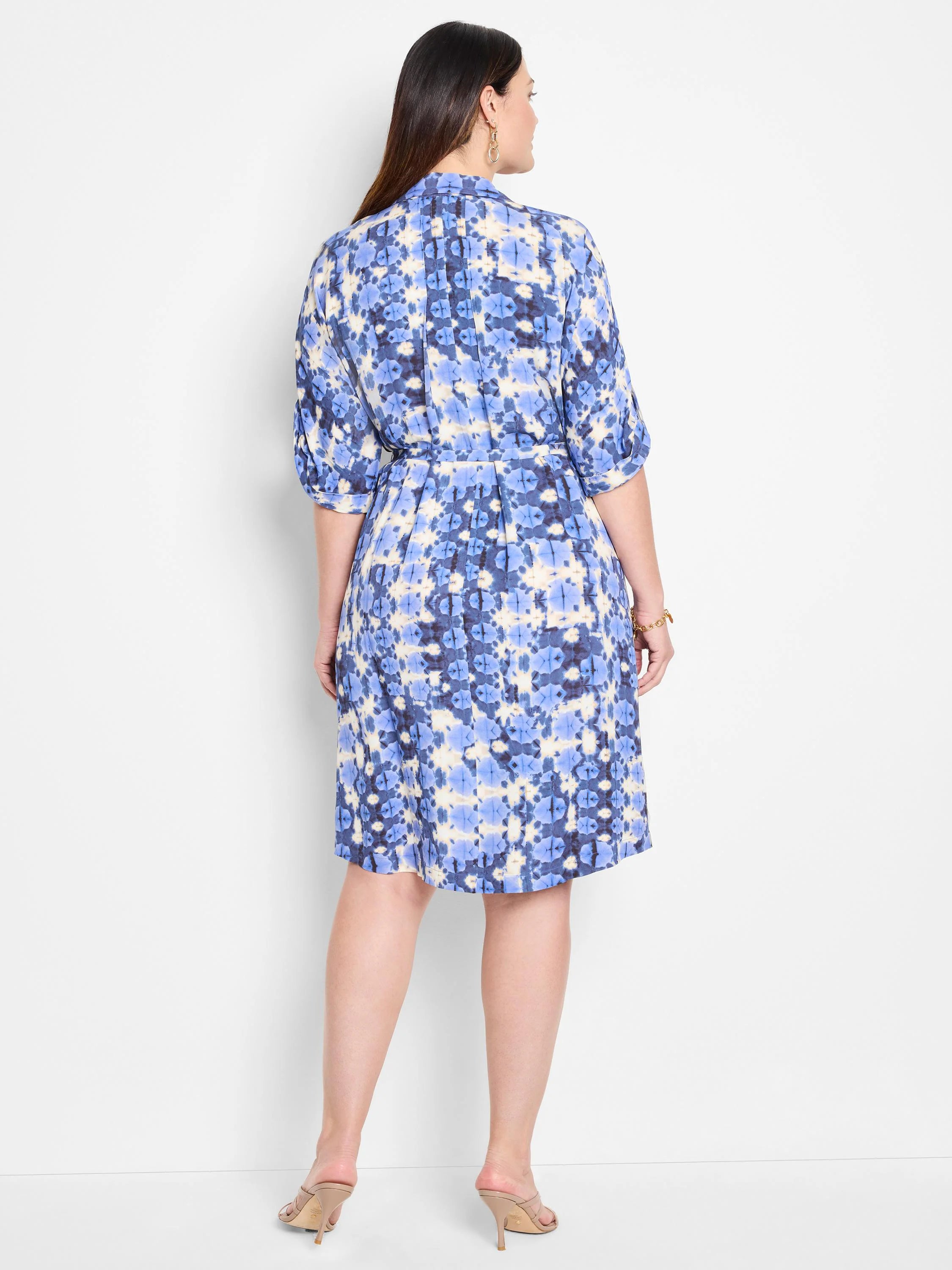 Belted shirt dress, blue, off-white tie-dye pattern, knee-length, 3/4 sleeves.