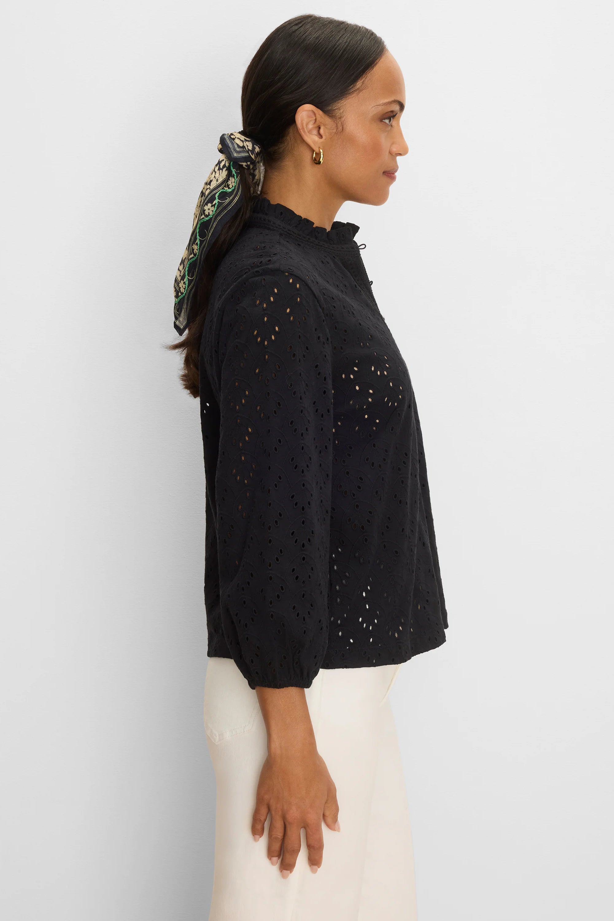 Knit Eyelet Ruffle Neck Top in Blx