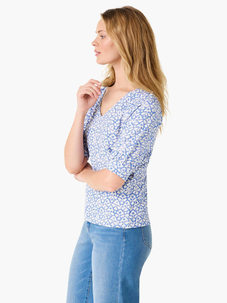 Nzt Dotty Ikat Elbow Sleeve V-neck Tee in Blt