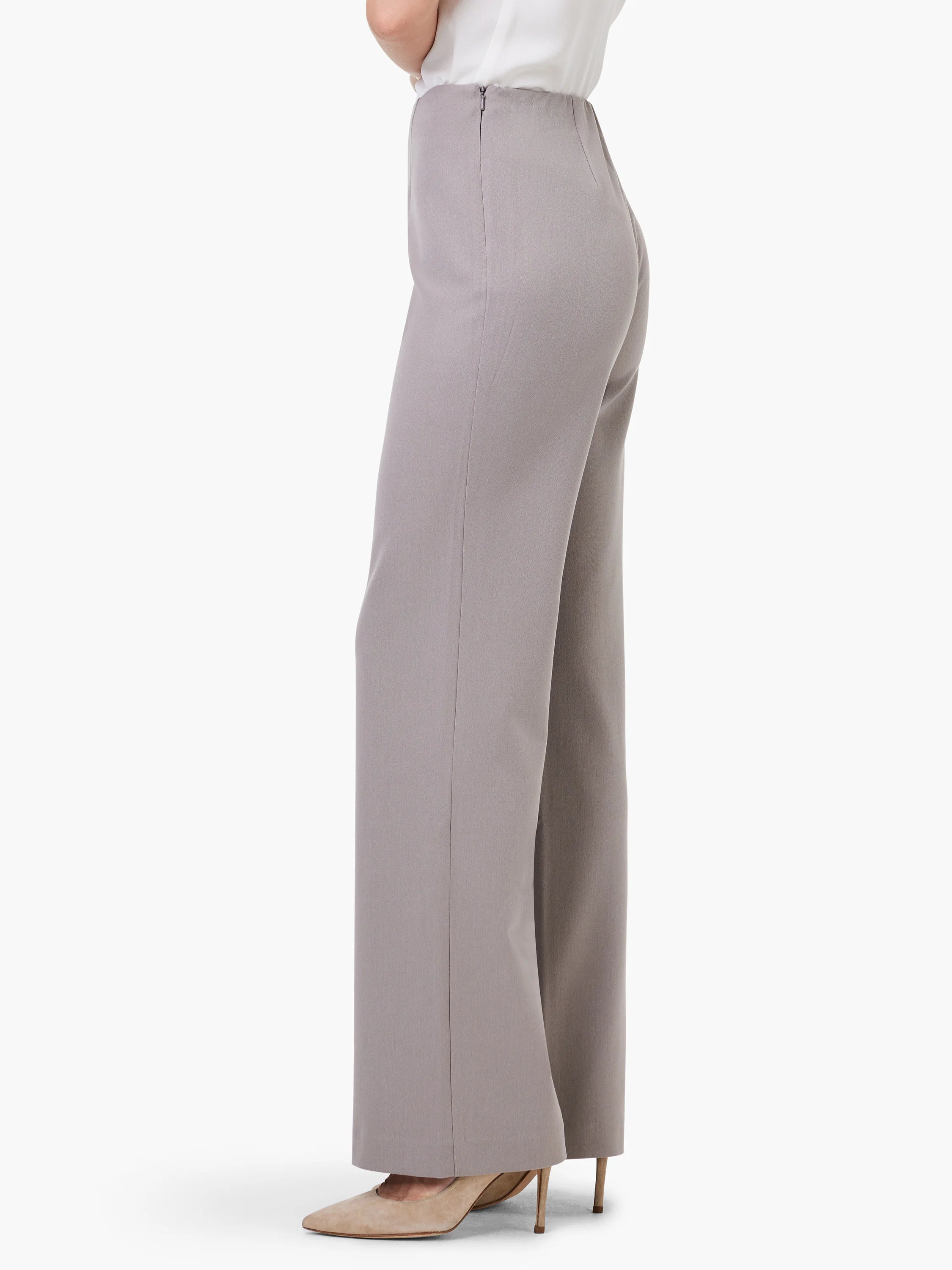 Light gray wide-leg trousers, high-waisted, with a concealed side zipper, shown on a model from the side.