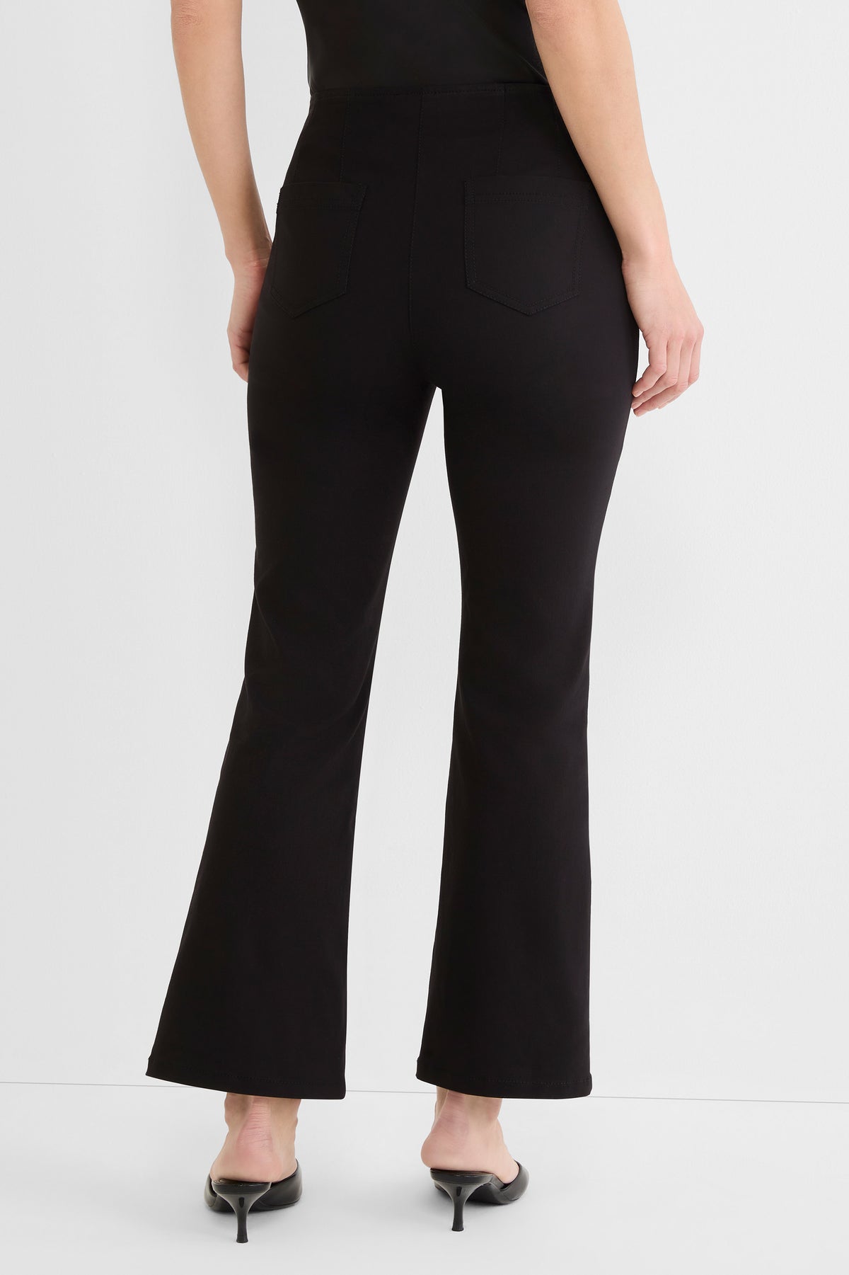 Product photo showing item details and features