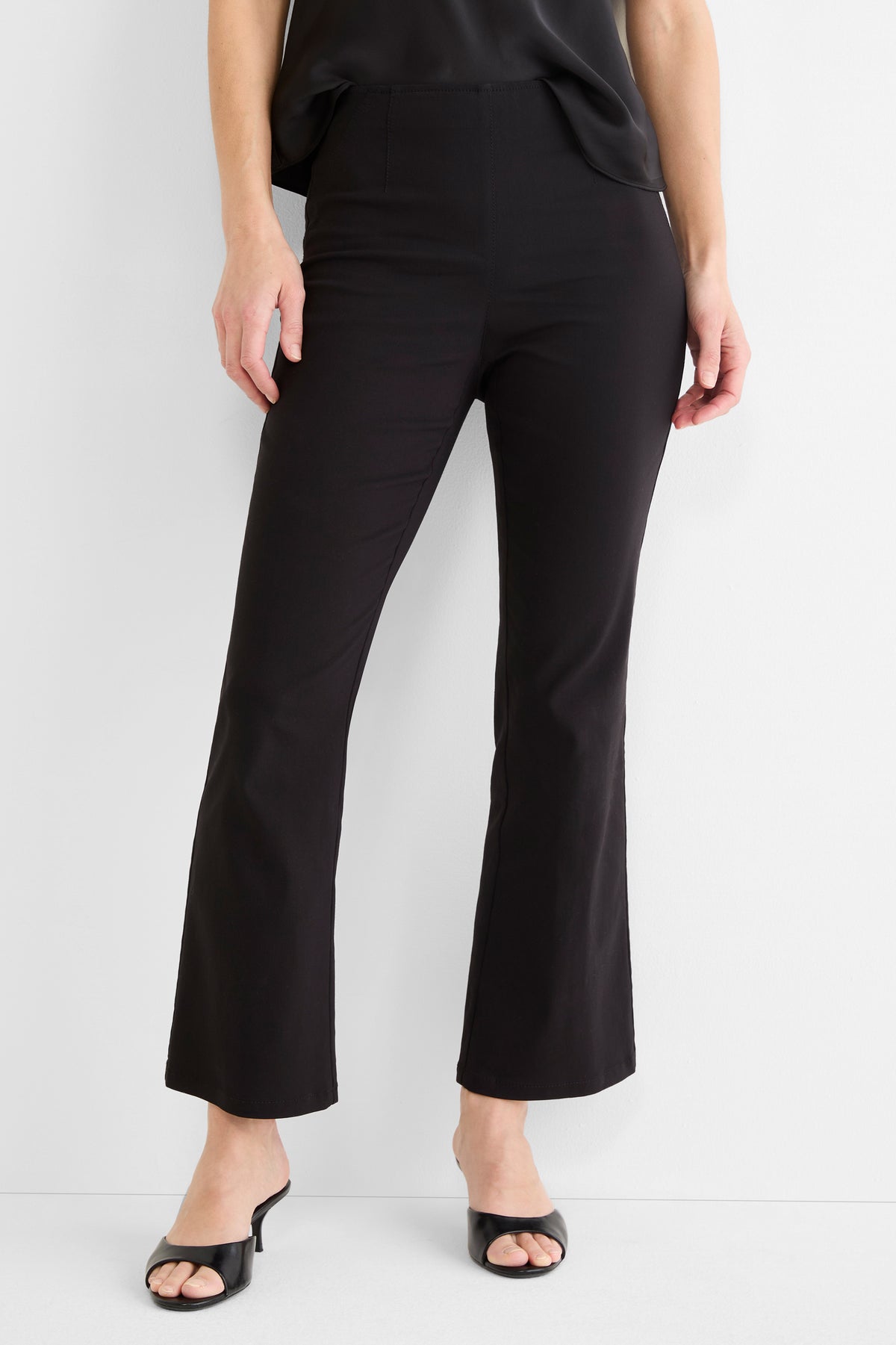 Product photo showing item details and features