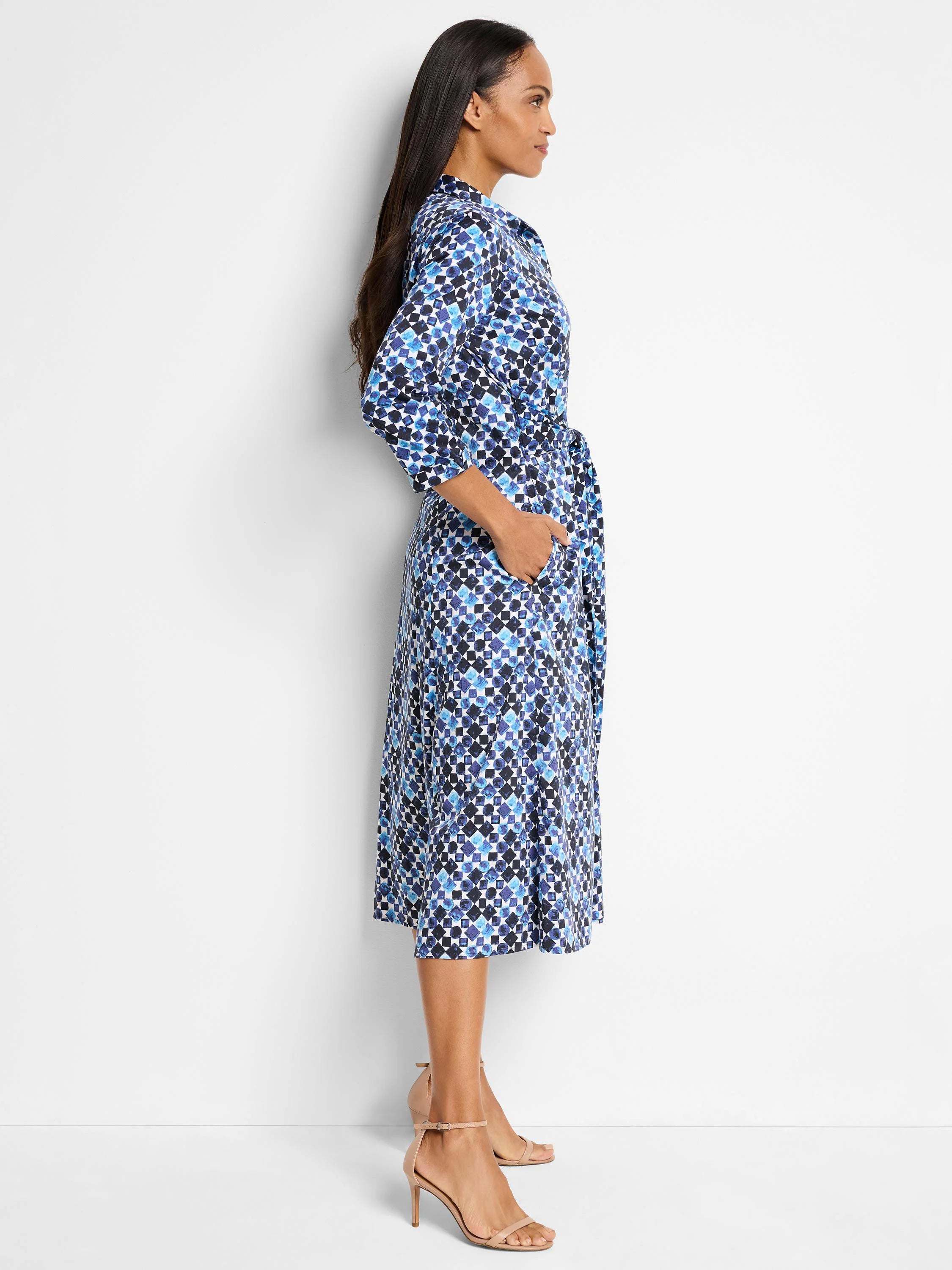 Midi shirt dress, blue & white geometric print, belted waist, three-quarter sleeves, side pockets.