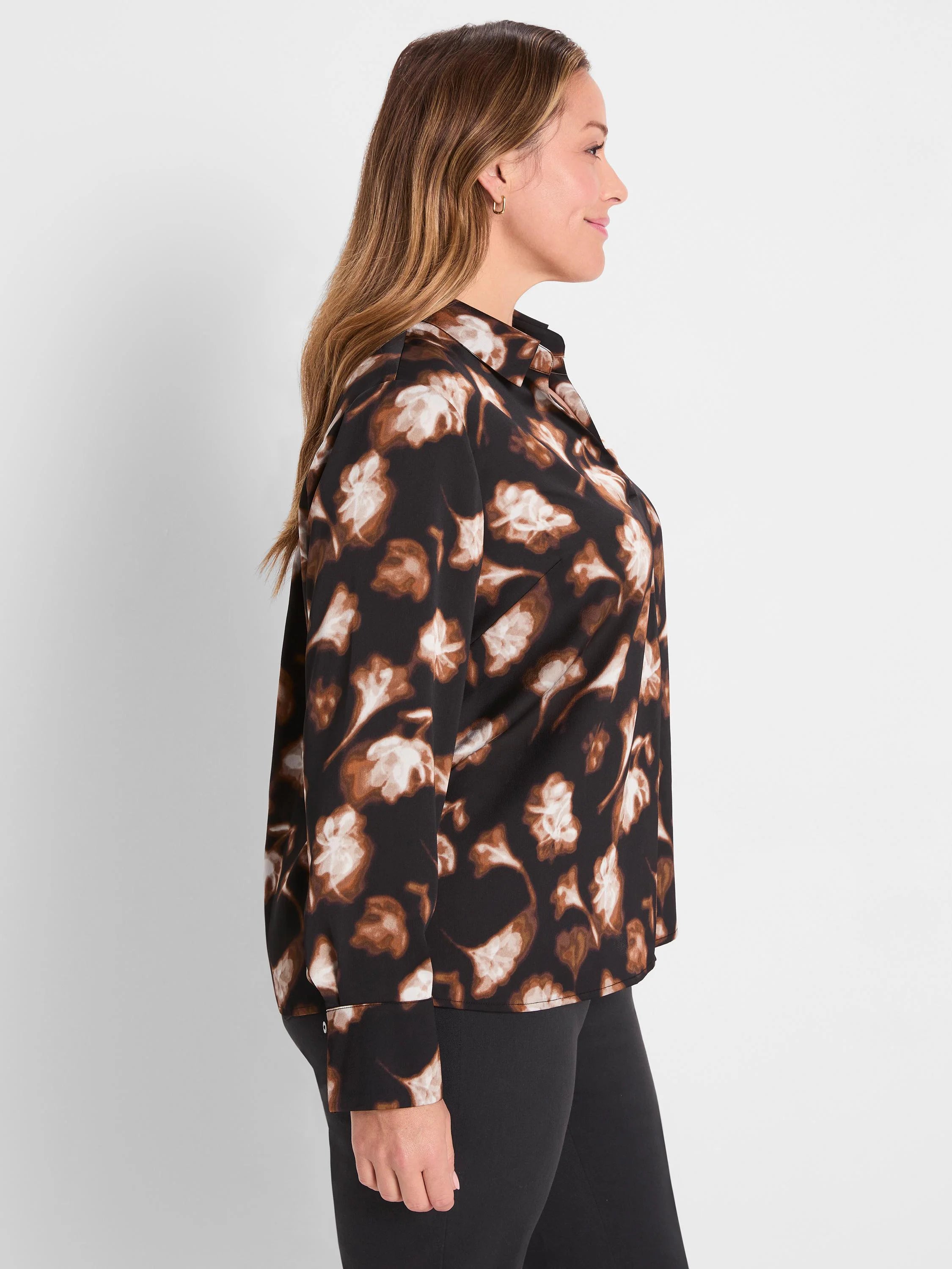Dark popover shirt with brown & cream ginkgo leaf pattern, long sleeves & collar.