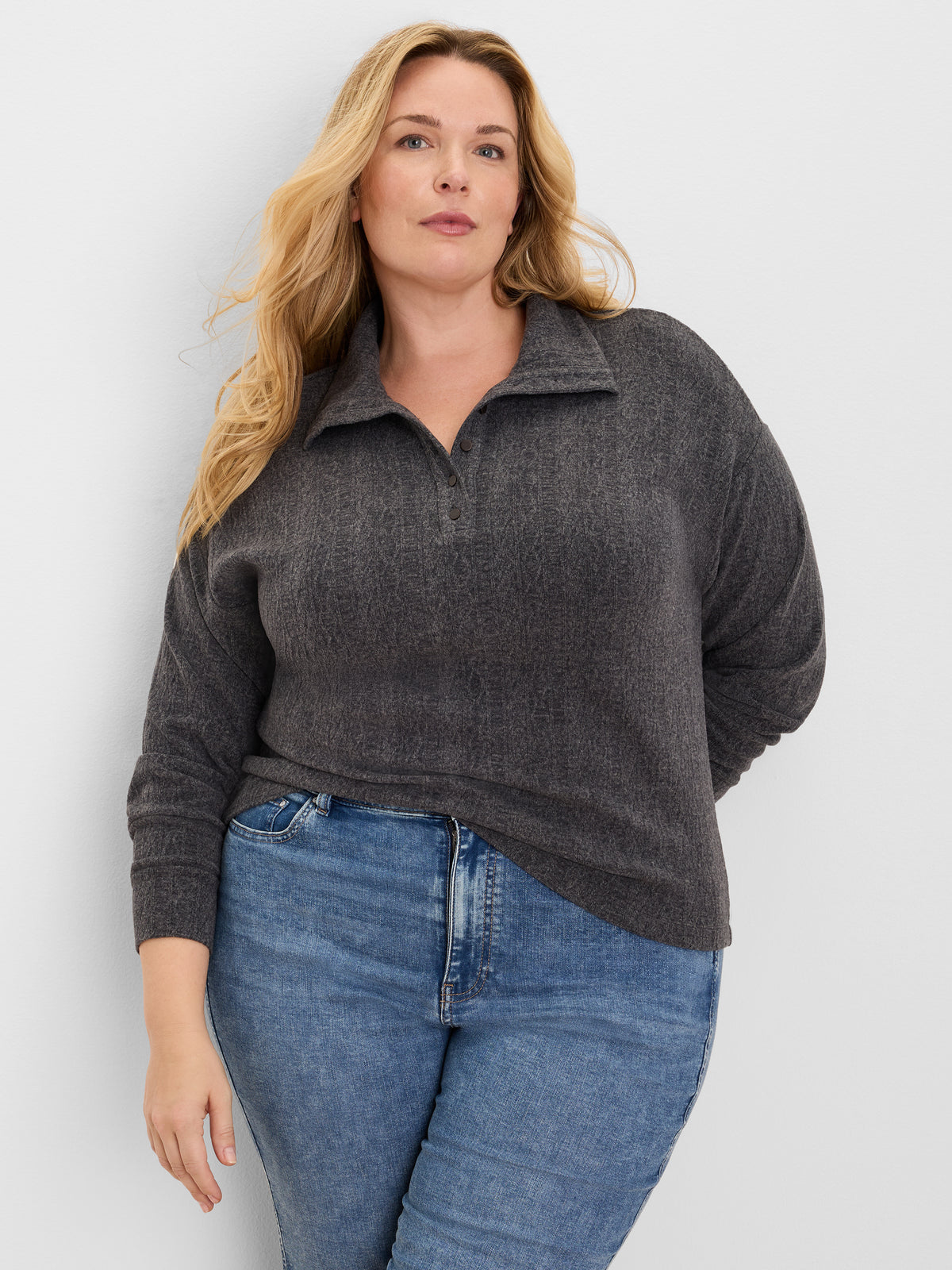 Product photo showing item details and features