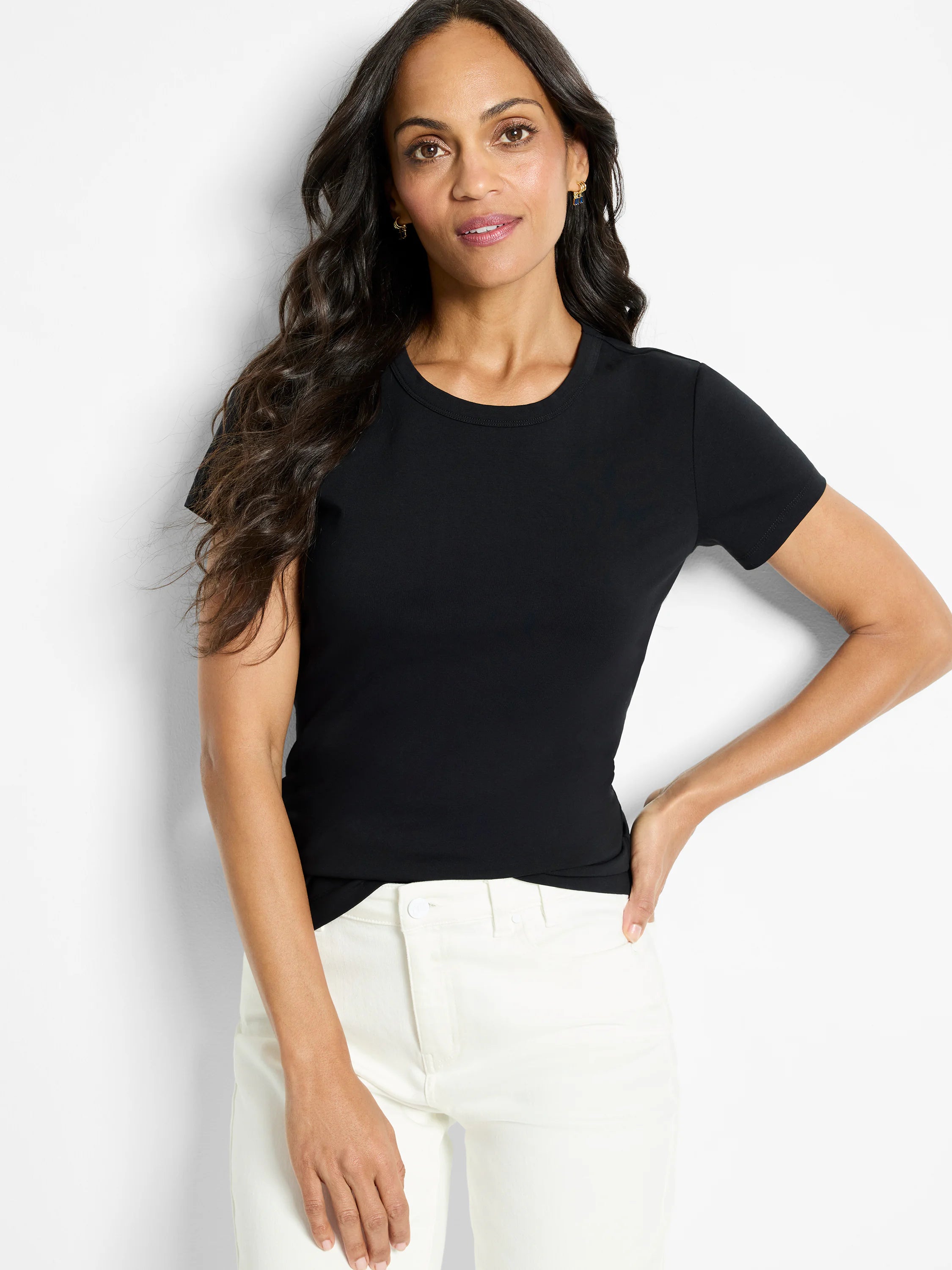 Fitted black knit crew neck T-shirt with short sleeves.