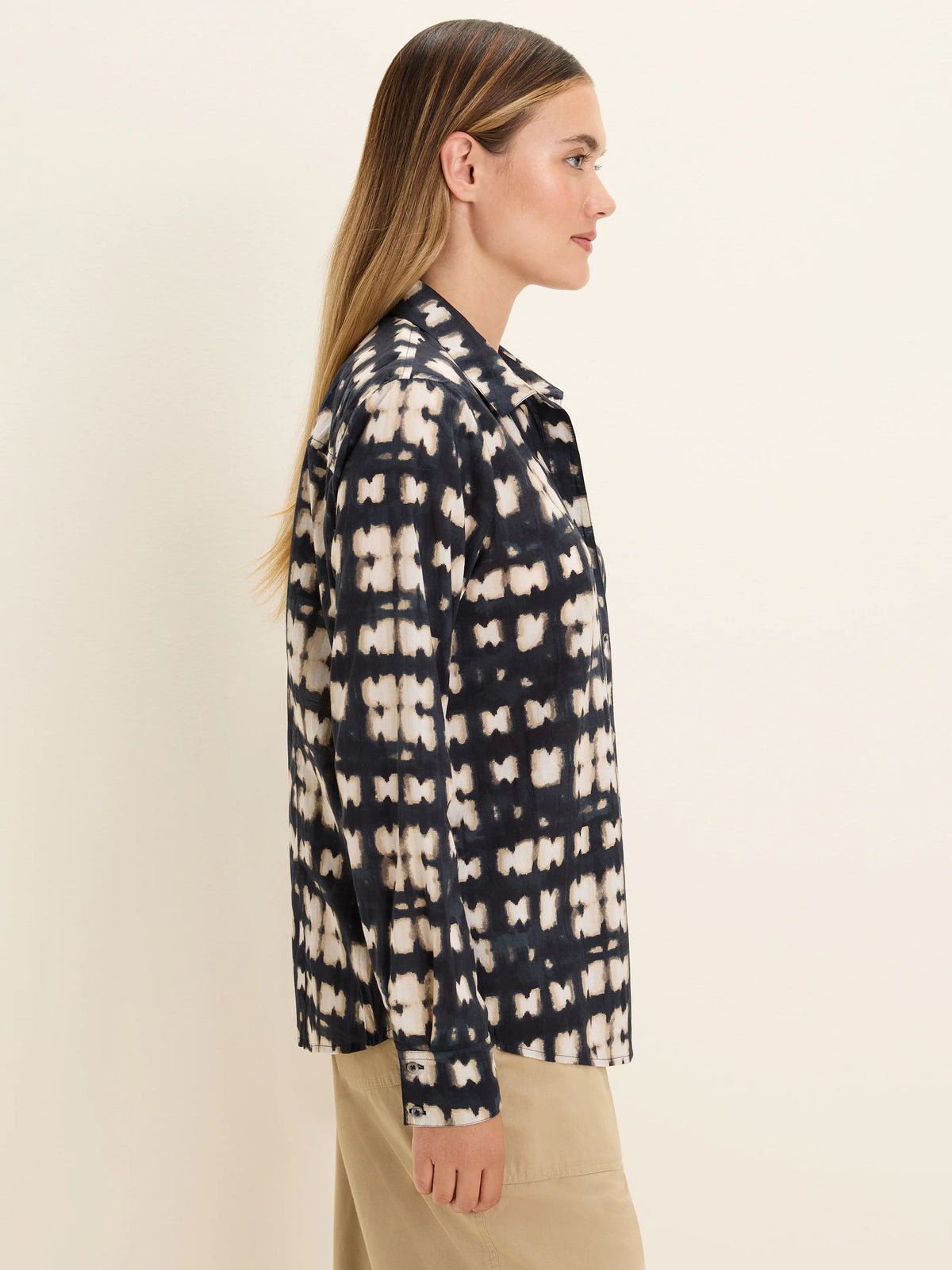 Navy & cream shibori print crinkle shirt. Long-sleeve, collared button-up.