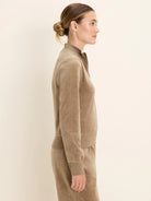 Velour Half Zip Pullover in Mal