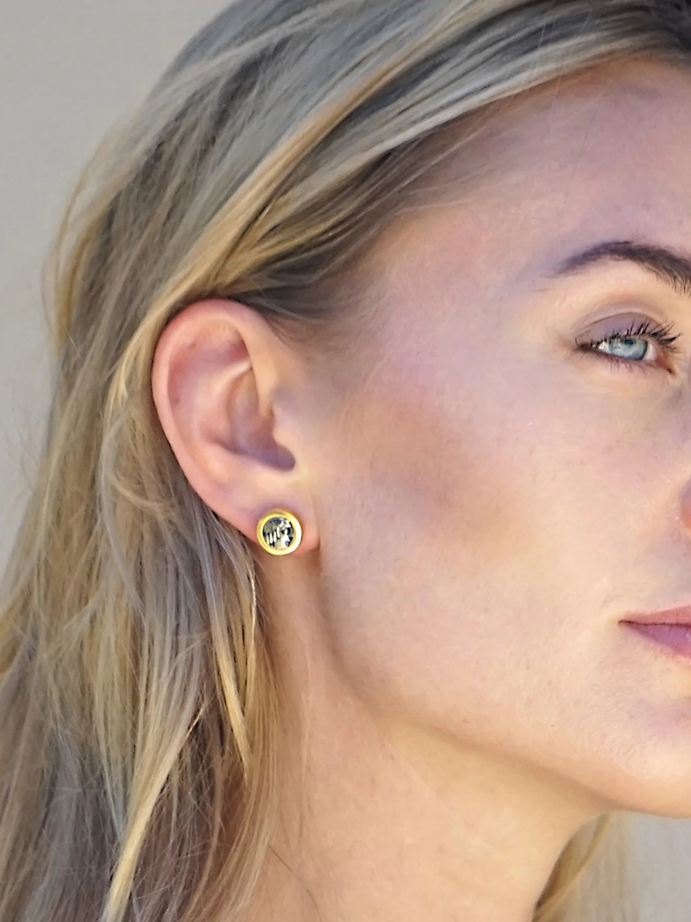 Tat2 Designs Gold Floral Coin Stud Earrings in Gol