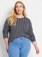 Geo Reversible Sweater Tee in Imi