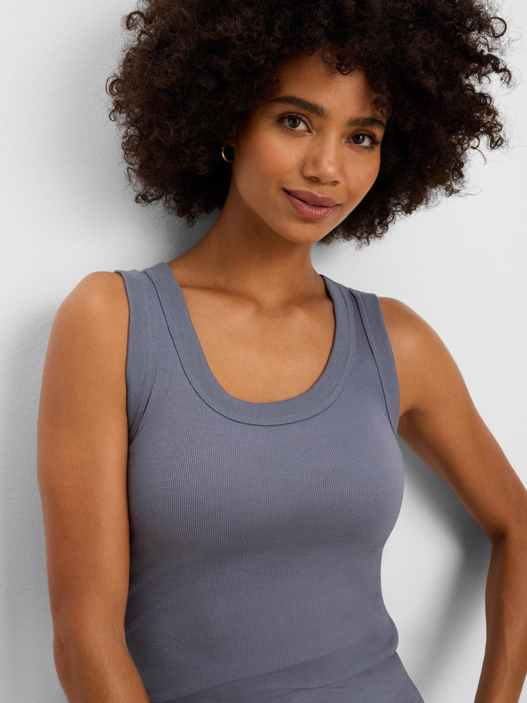 Fitted blue-gray ribbed knit scoop tank.
