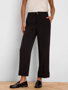 Clarendon Sleek Stretch Cuffed Ankle Pant in Blx