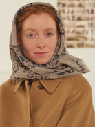 Moismont Foulard N°685 Scarf in Gry