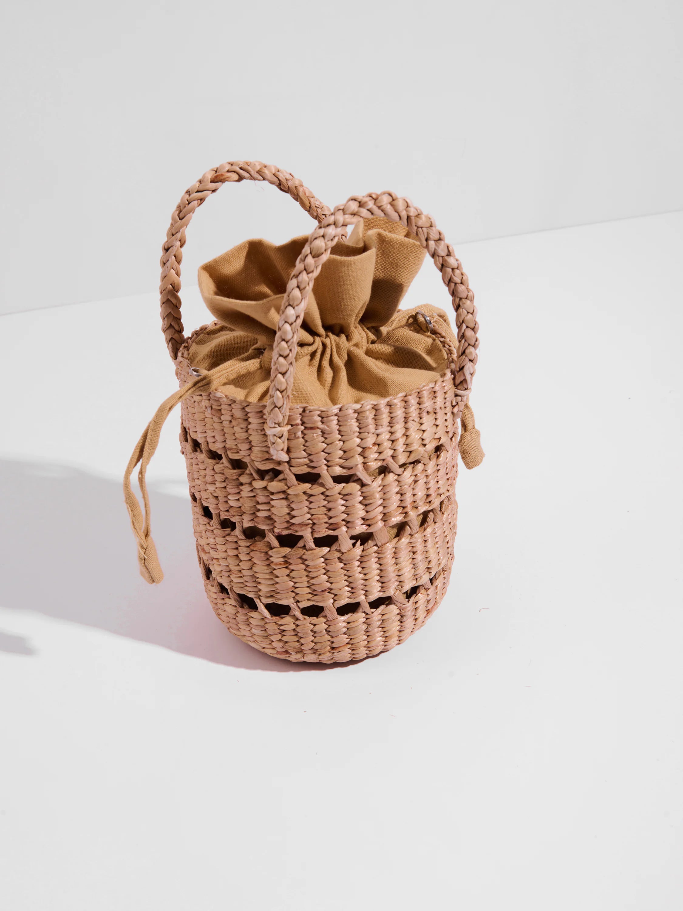 Hat Attack Mina Bag in Nat