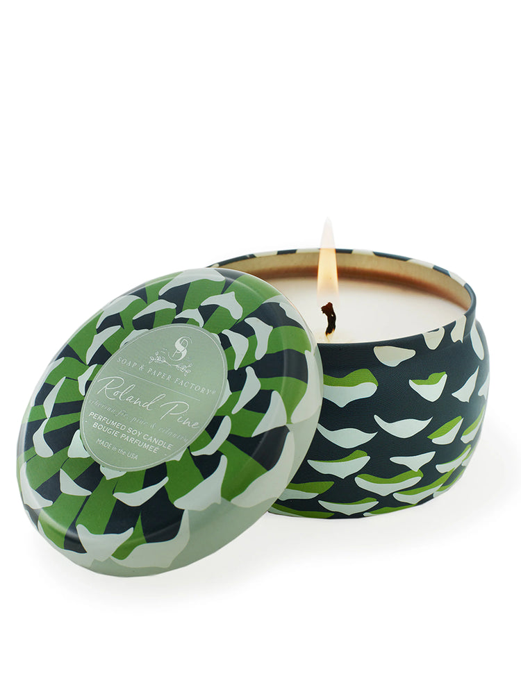 Sp Factory Roland Pine 6 Oz Tin Soy Candle in Grn