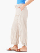 28" Poplin Parachute Ankle Pant in Brw