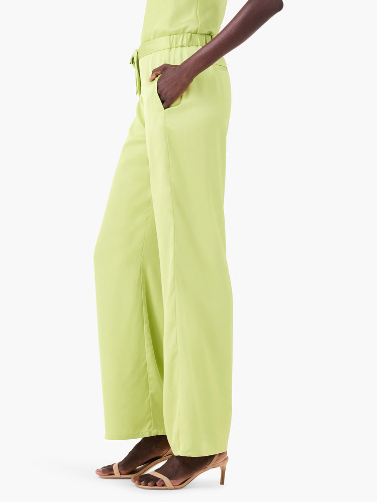 30.5" Crepe Wide Leg Pant in Ghp