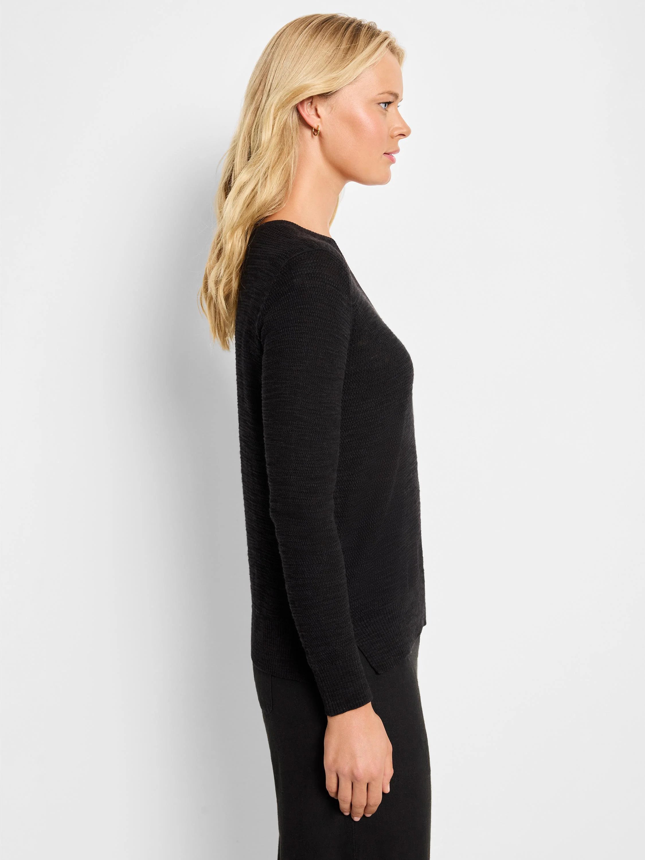 Breezy Texture Sweater in Blx