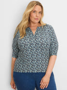 Fine Vines Top in Aql
