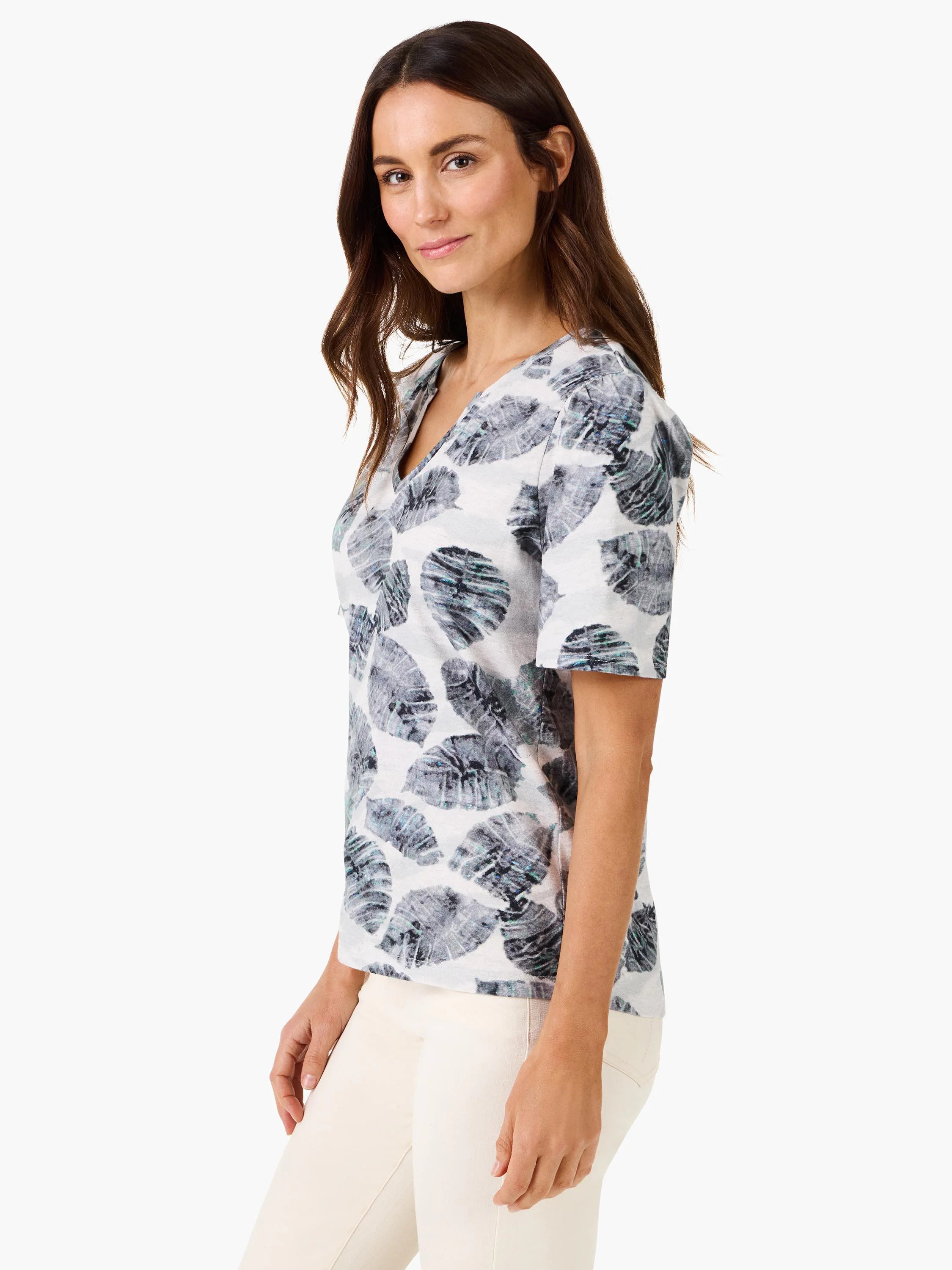 Nzt Falling Palms Short Sleeve Split Tee in Gmi