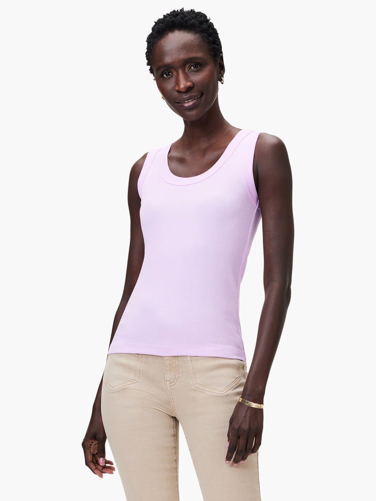 Lavender ribbed knit scoop neck tank top on model.
