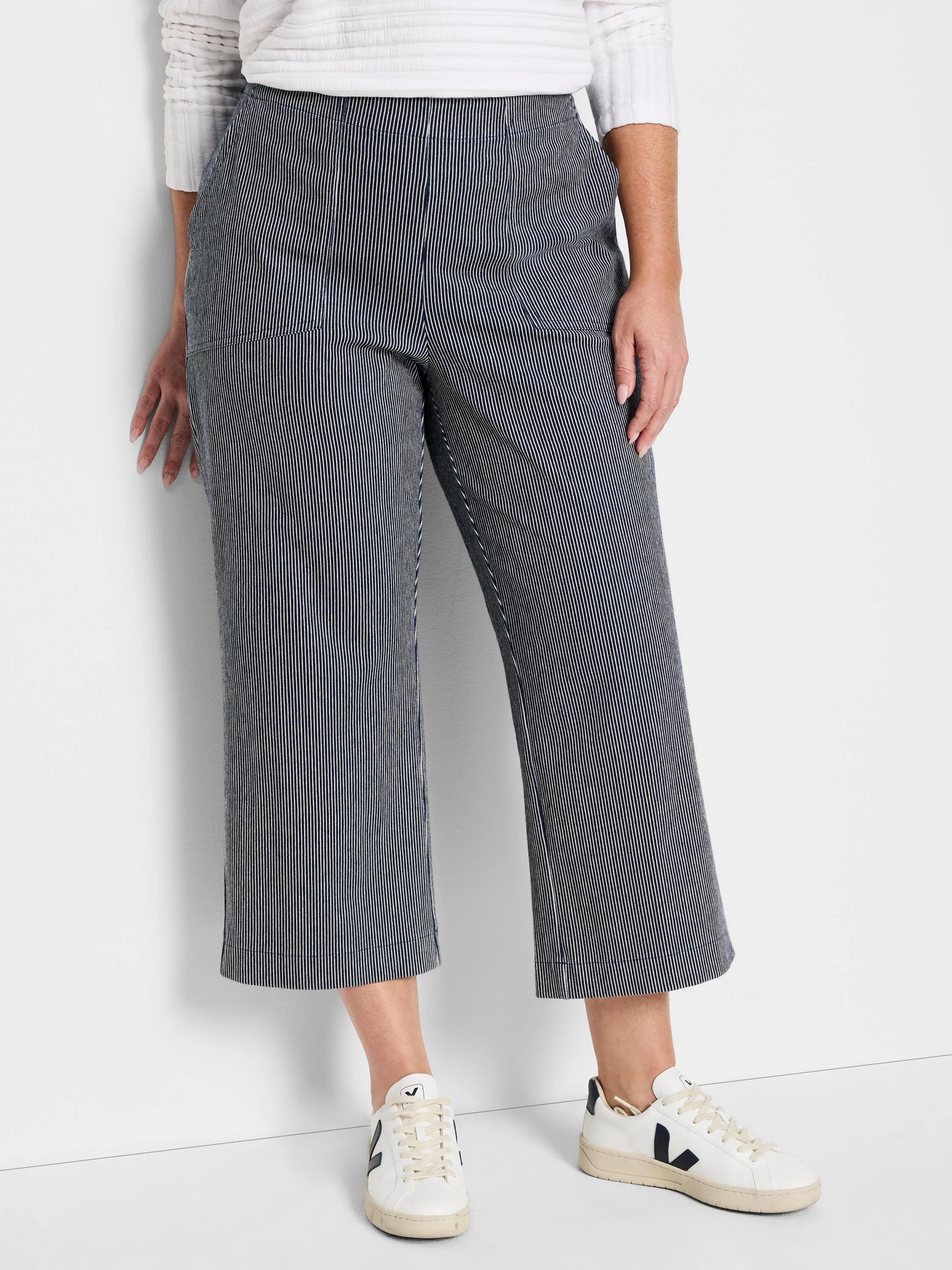 Dark blue & white vertically striped wide-leg jeans, cropped length.