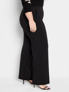 31" Stretch Knit Lenox Wide-leg Pant in Blx