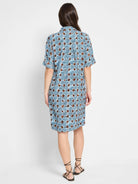 Blue & brown patterned midi shirt dress, short sleeves, collared.