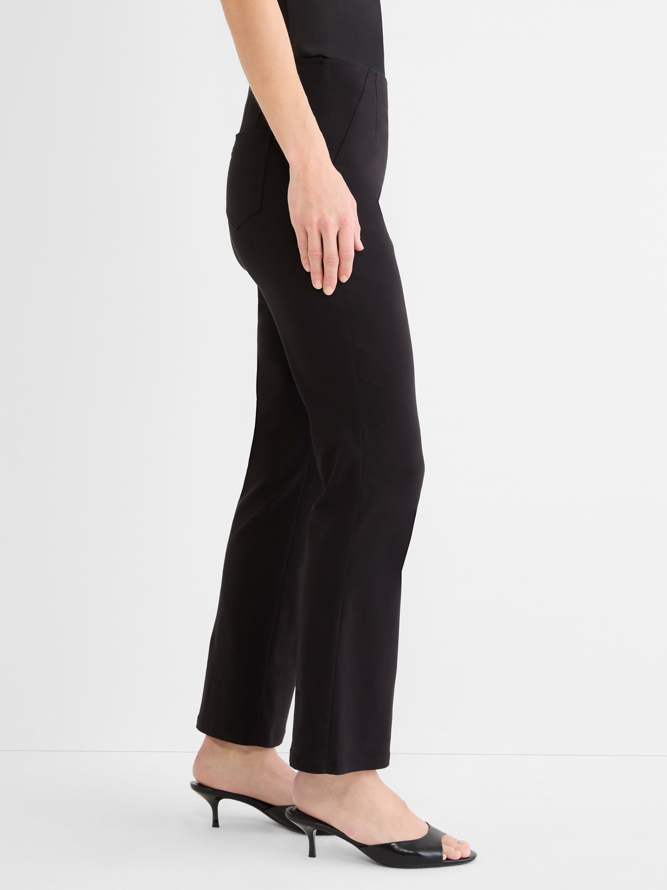 Product photo showing item details and features