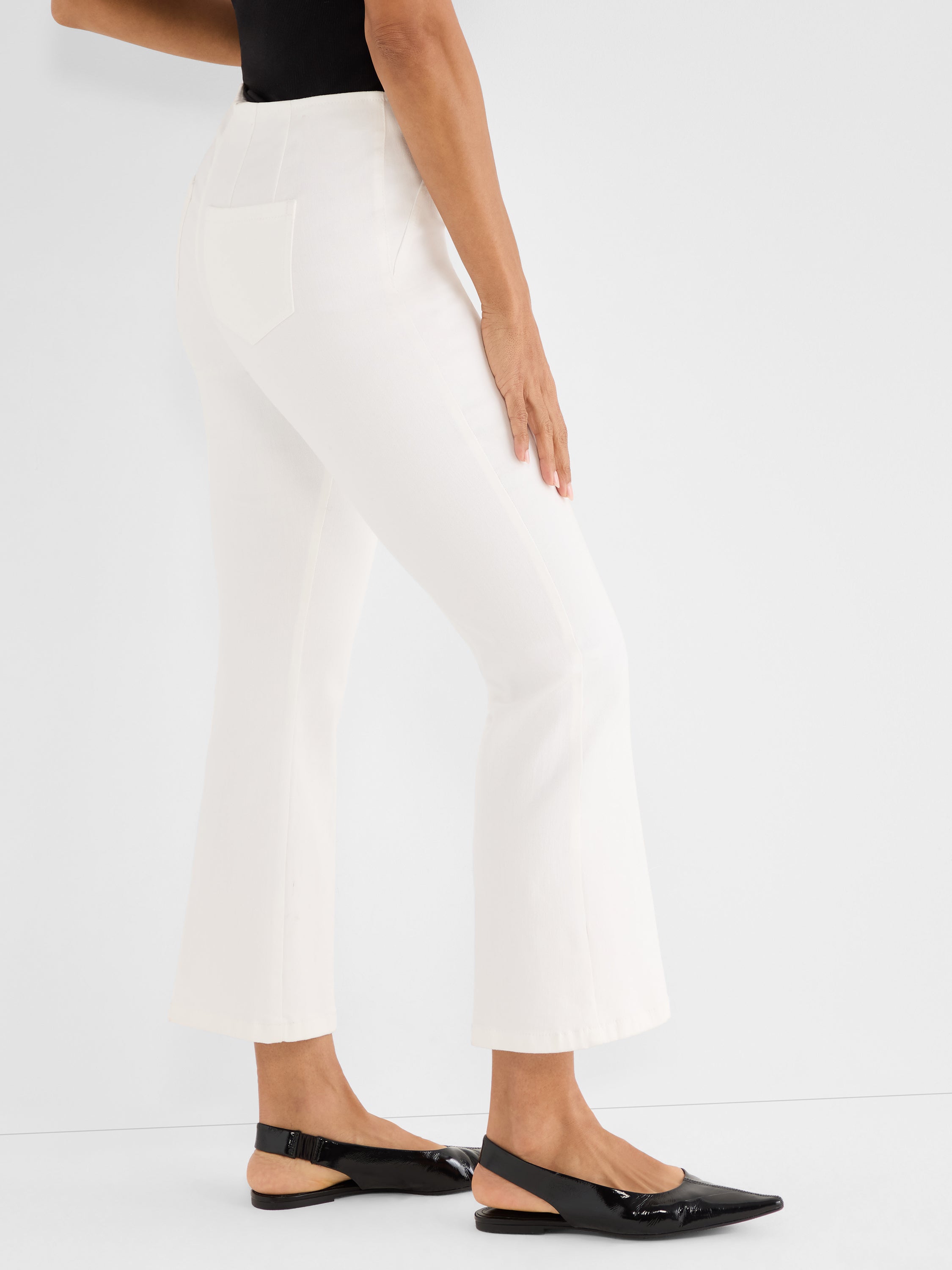 Product photo showing item details and features
