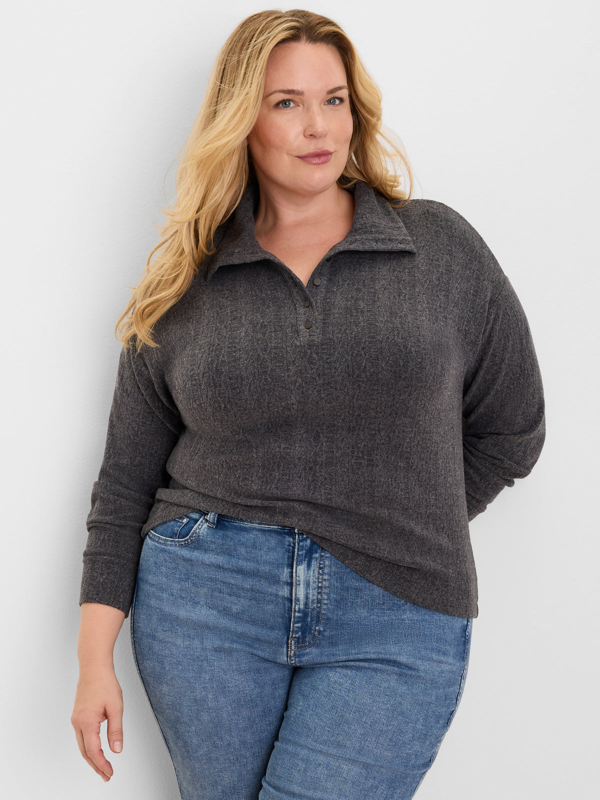 Product photo showing item details and features