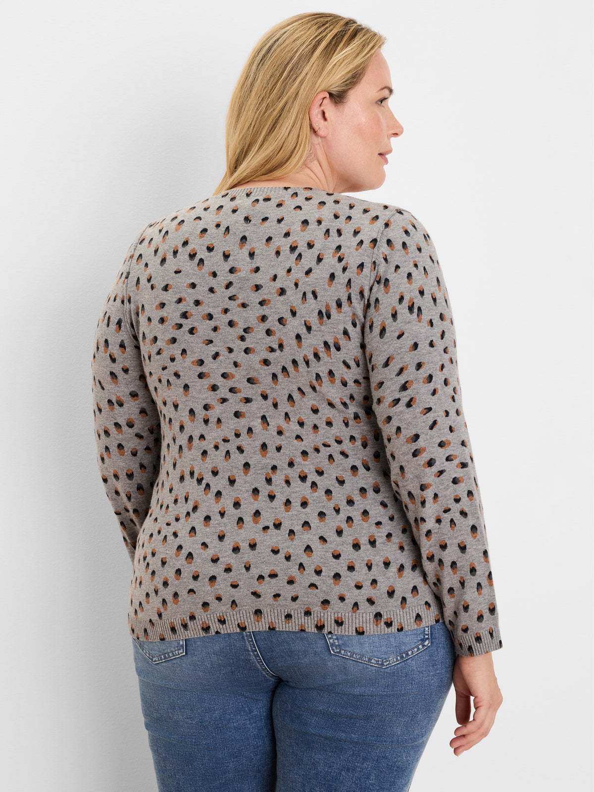 Product photo showing item details and features