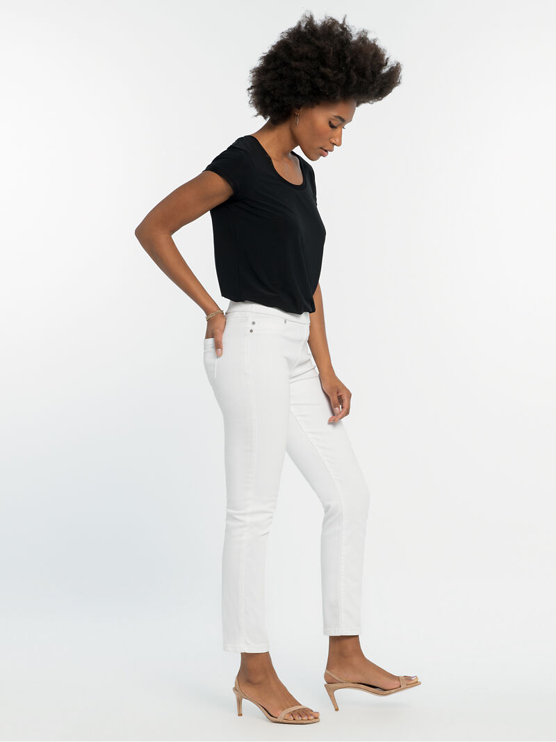 Woman Wears Liverpool Zoe Skinny Jean image number 2