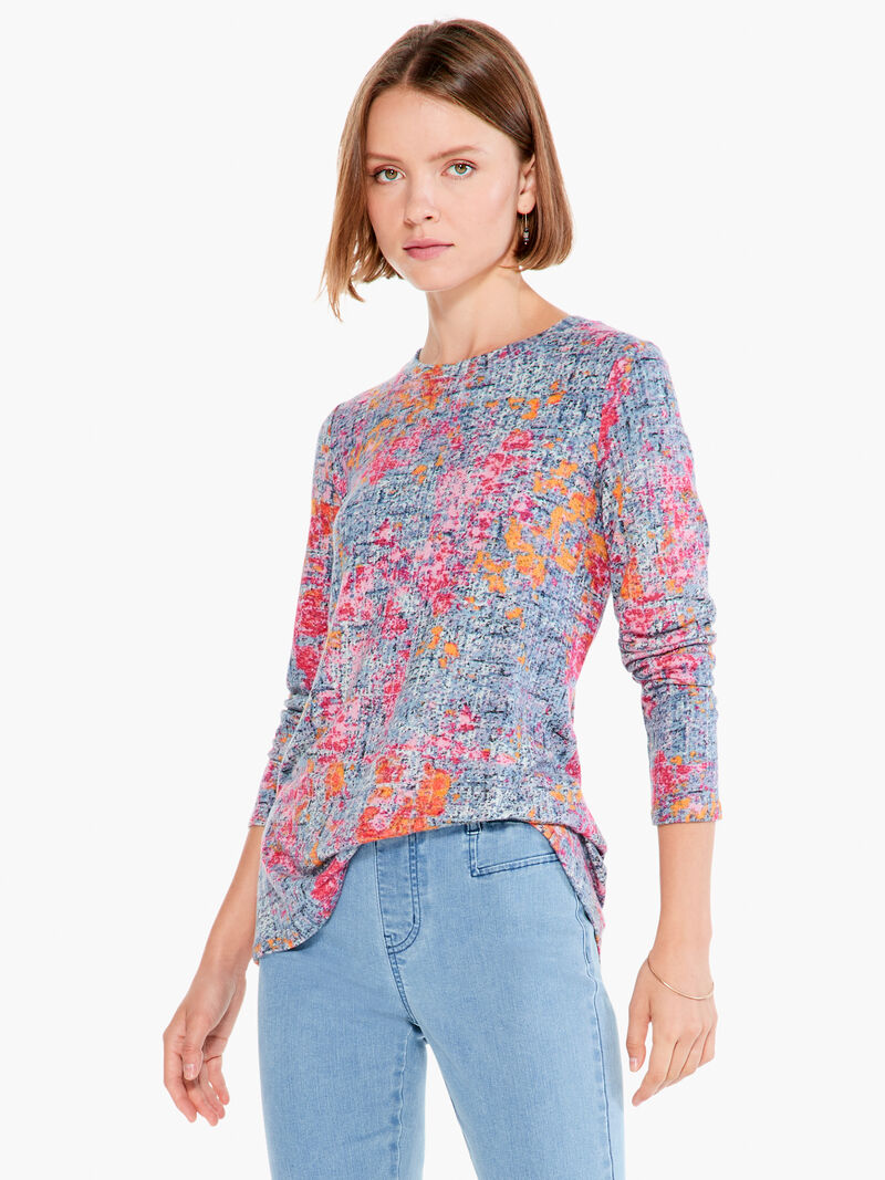 Woman Wears Abstract Glow Tee image number 0