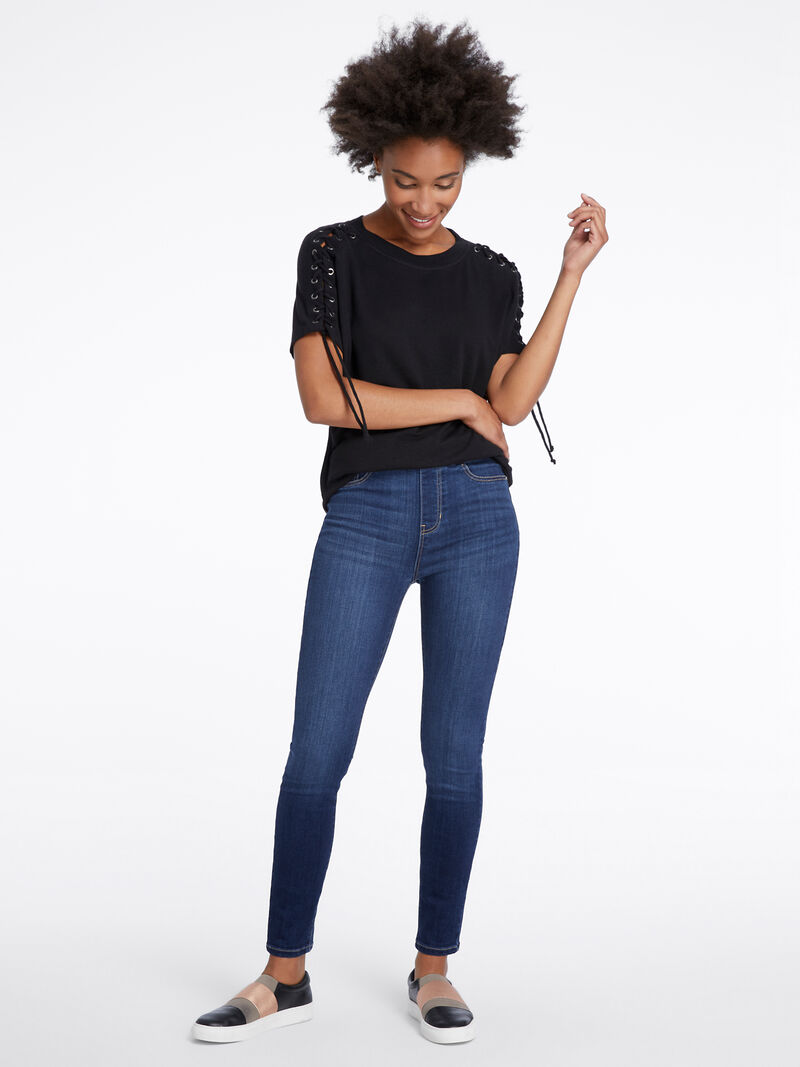 Woman Wears Zoe Skinny Jean image number 3