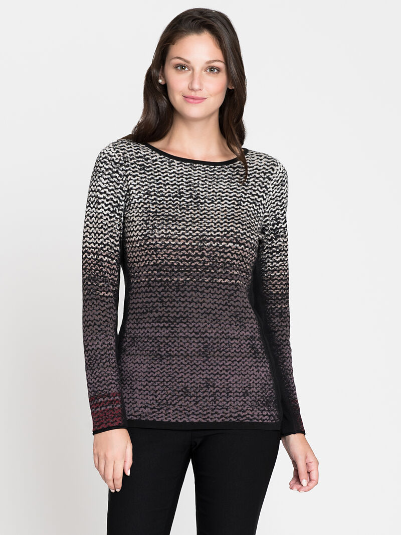 
                    Pattern Stitch Top