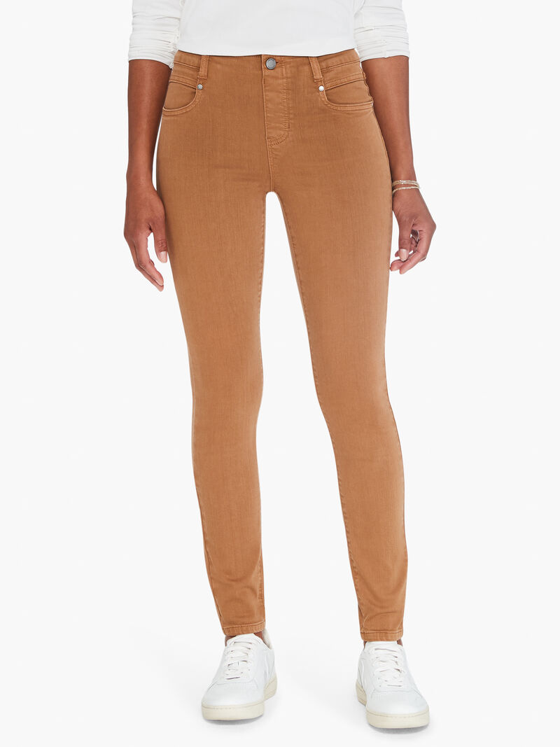 Woman Wears Liverpool - Gia Glider Tan Skinny Jean image number 0