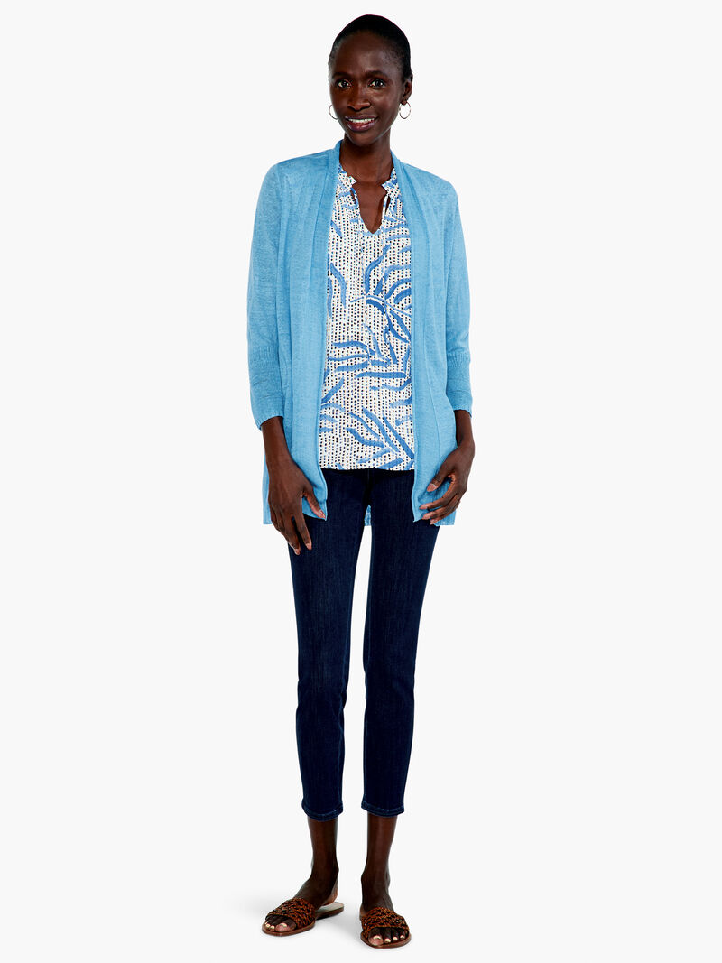 Woman Wears Palm Dot Tank image number 3