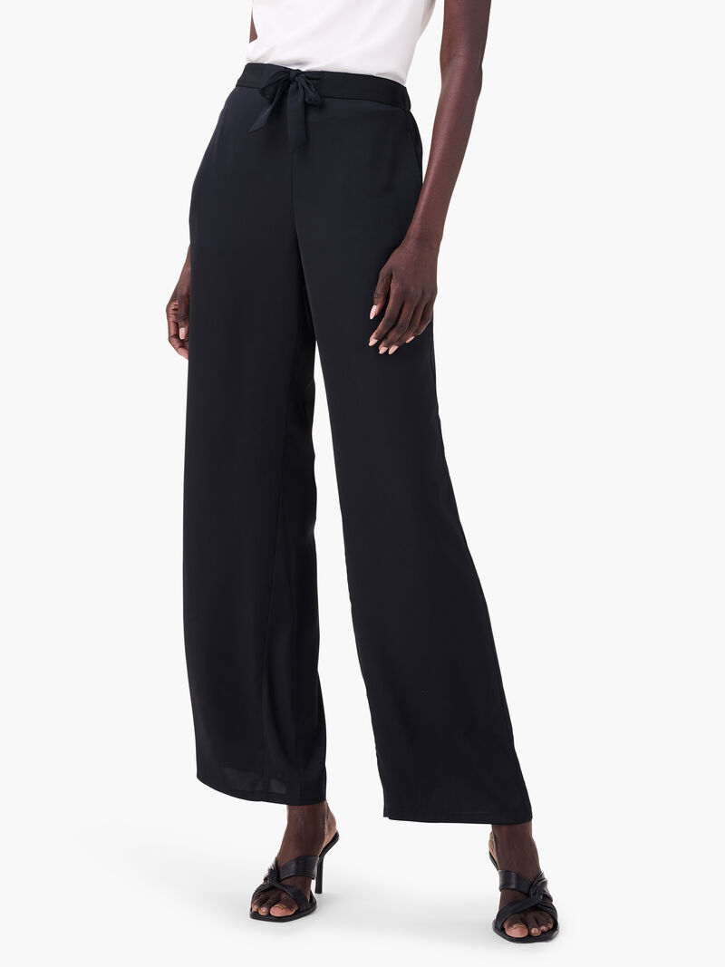 Woman Wears 30.5" Crepe Wide Leg Pant image number 1