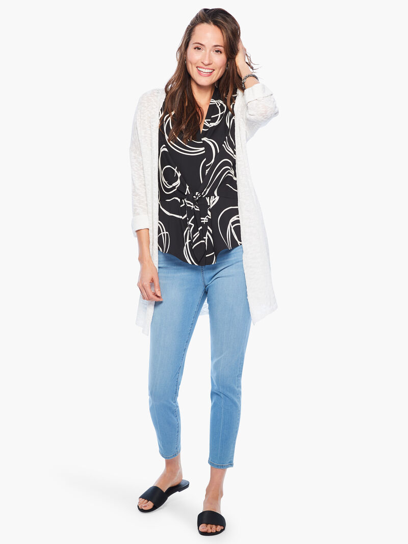 Woman Wears Billow Tank image number 3