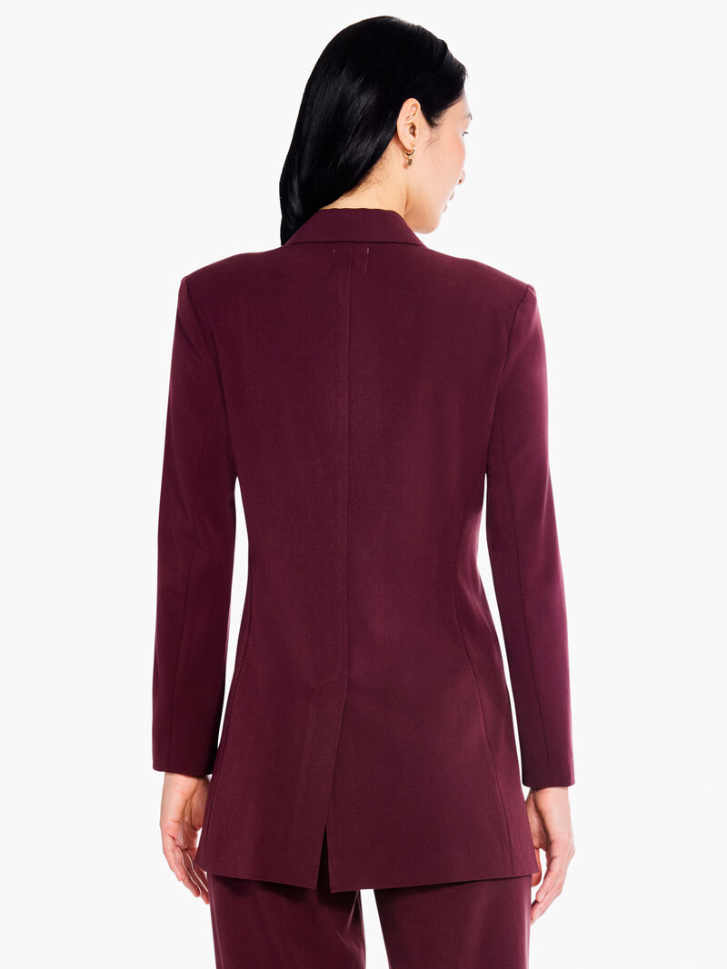 Woman Wears The Avenue Blazer image number 3
